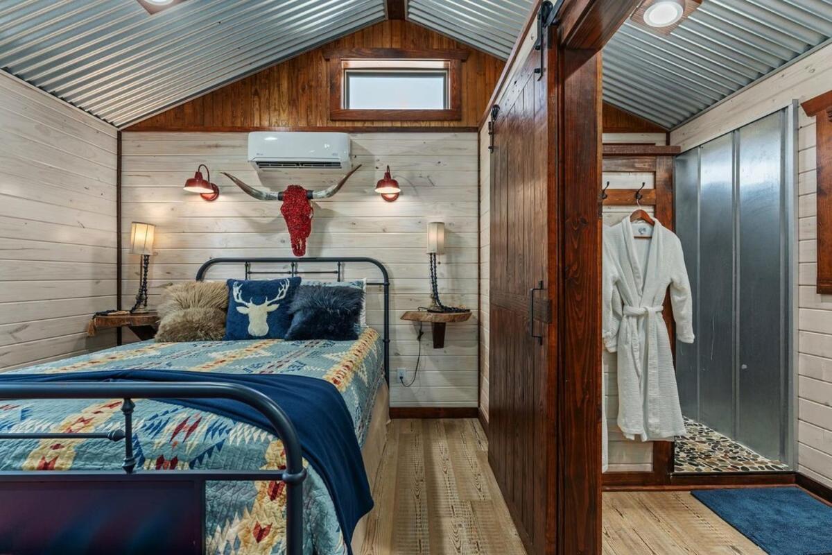 Rockin' R - Morning Star Cabin เฟรเดอริกส์เบิร์ก ภายนอก รูปภาพ
