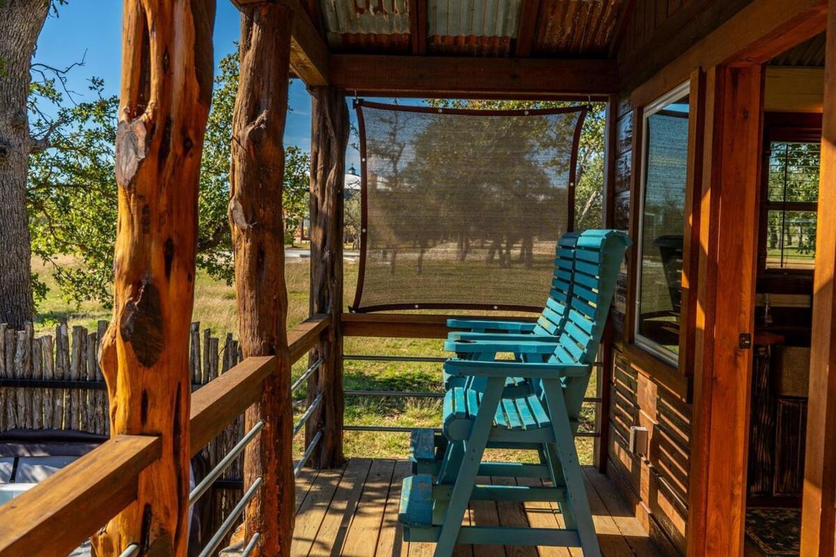 Rockin' R - Morning Star Cabin เฟรเดอริกส์เบิร์ก ภายนอก รูปภาพ
