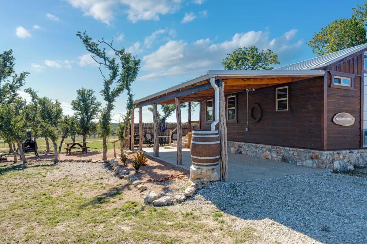 Rockin' R - Morning Star Cabin เฟรเดอริกส์เบิร์ก ภายนอก รูปภาพ