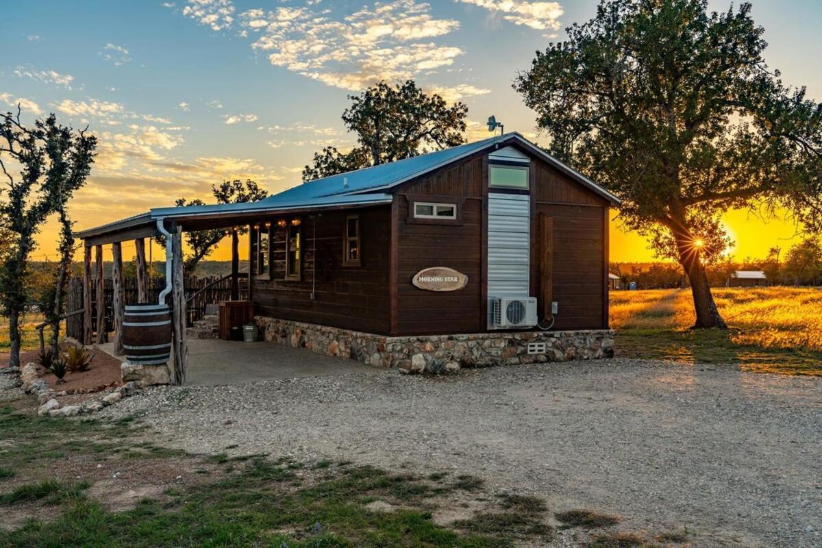 Rockin' R - Morning Star Cabin เฟรเดอริกส์เบิร์ก ภายนอก รูปภาพ
